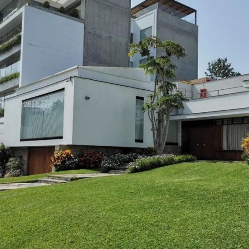 OPORTUNIDAD DE INVERSION SE VENDE CASA COMO TERRENO CON EXCELENTE UBICACIN — foto 6