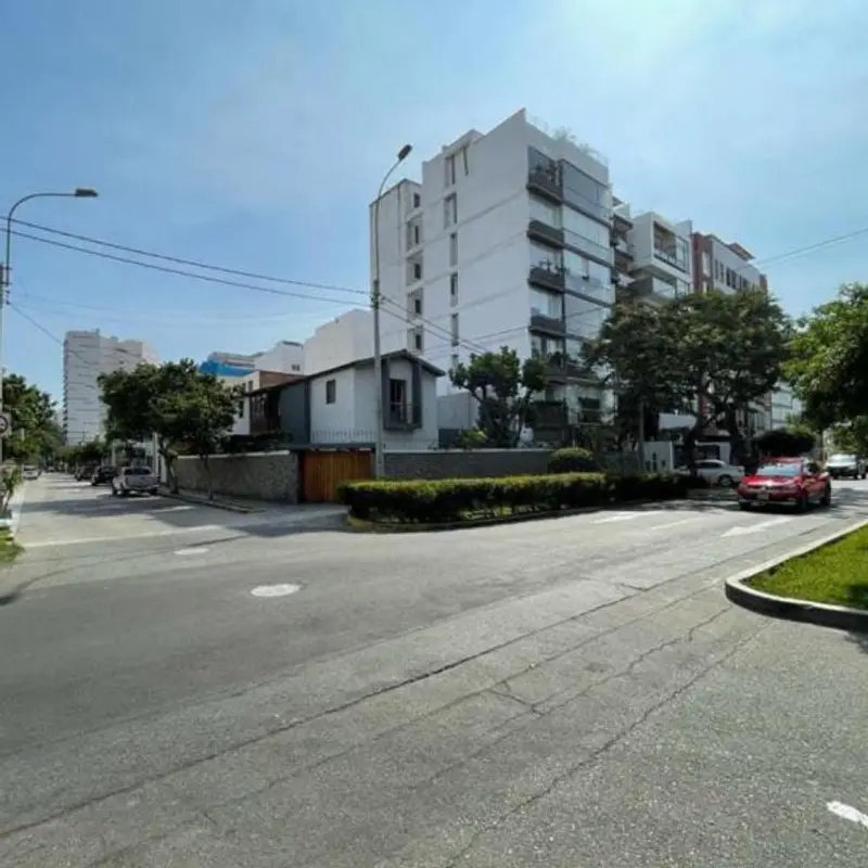 SE VENDE TERRENO DE  M UBICADO EN LA CALLE PIURA MIRAFLORES — foto 6