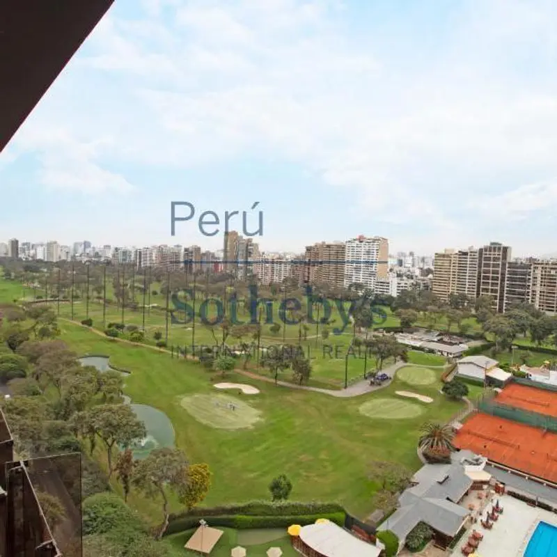 Exclusivo Departamento frente al Golf con una vista espectacular — foto 6