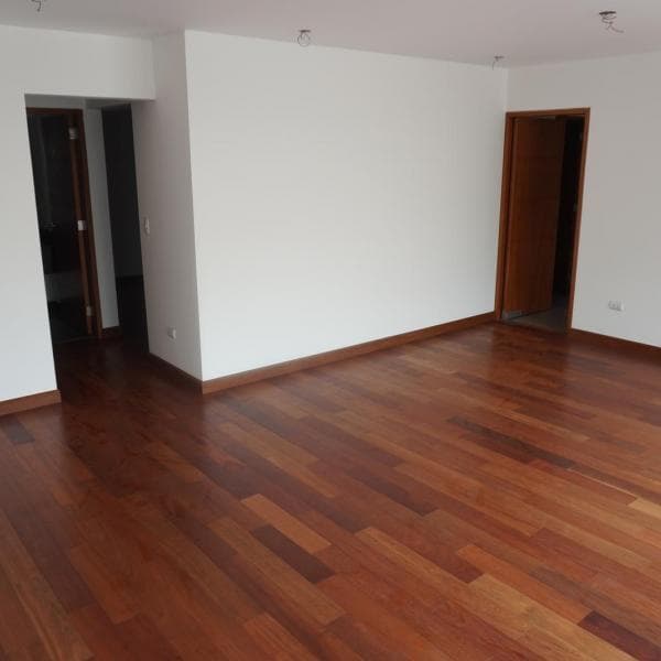 Departamento en Venta en Santiago de Surco