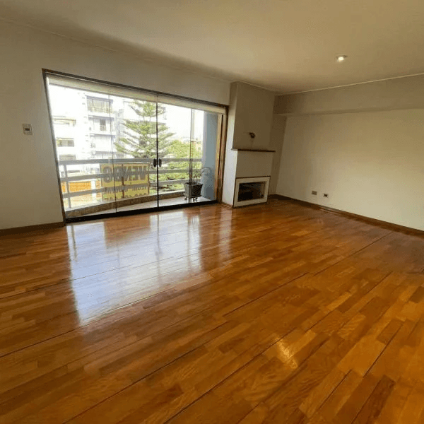 Vendo Hermoso Departamento Ubicado en Avenida Higuereta Surco de m