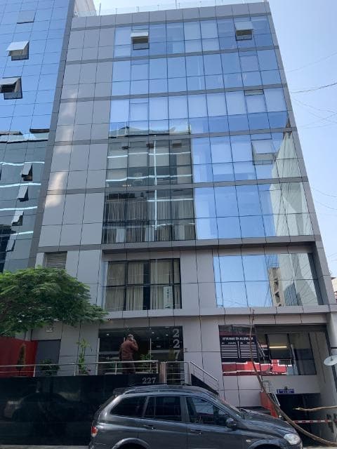 Vendo Oficina de Lujo en San Isidro