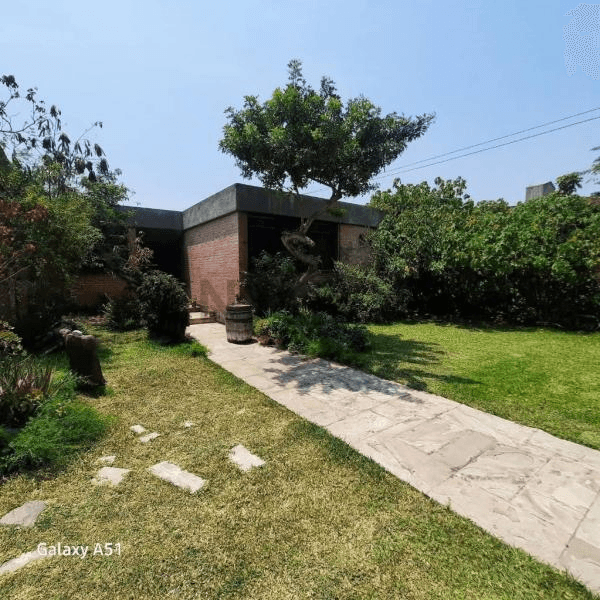 Venta de un espectacular terreno en La Molina con casa incluida