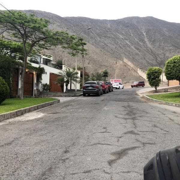 TERRENO AMPLIO m EN CALLE LA PRADERA LA MOLINA
